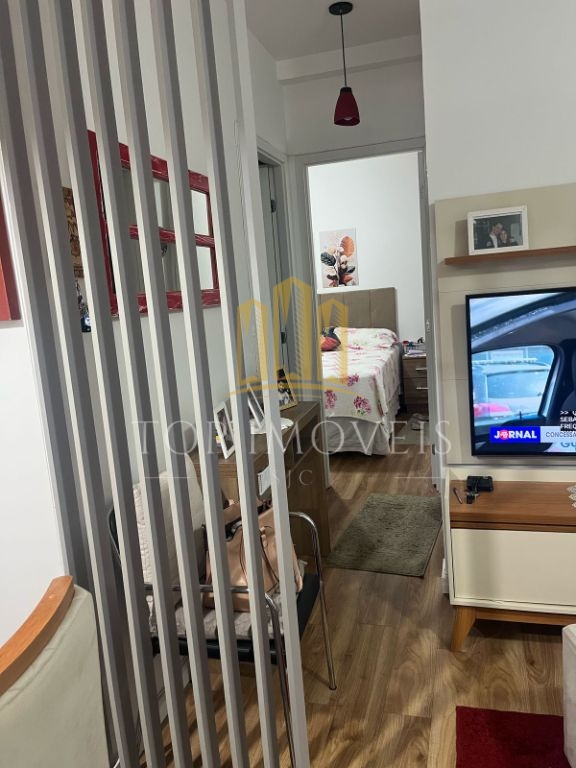 Ótimo apartamento no Flamboyant com 2 dormitórios e suíte