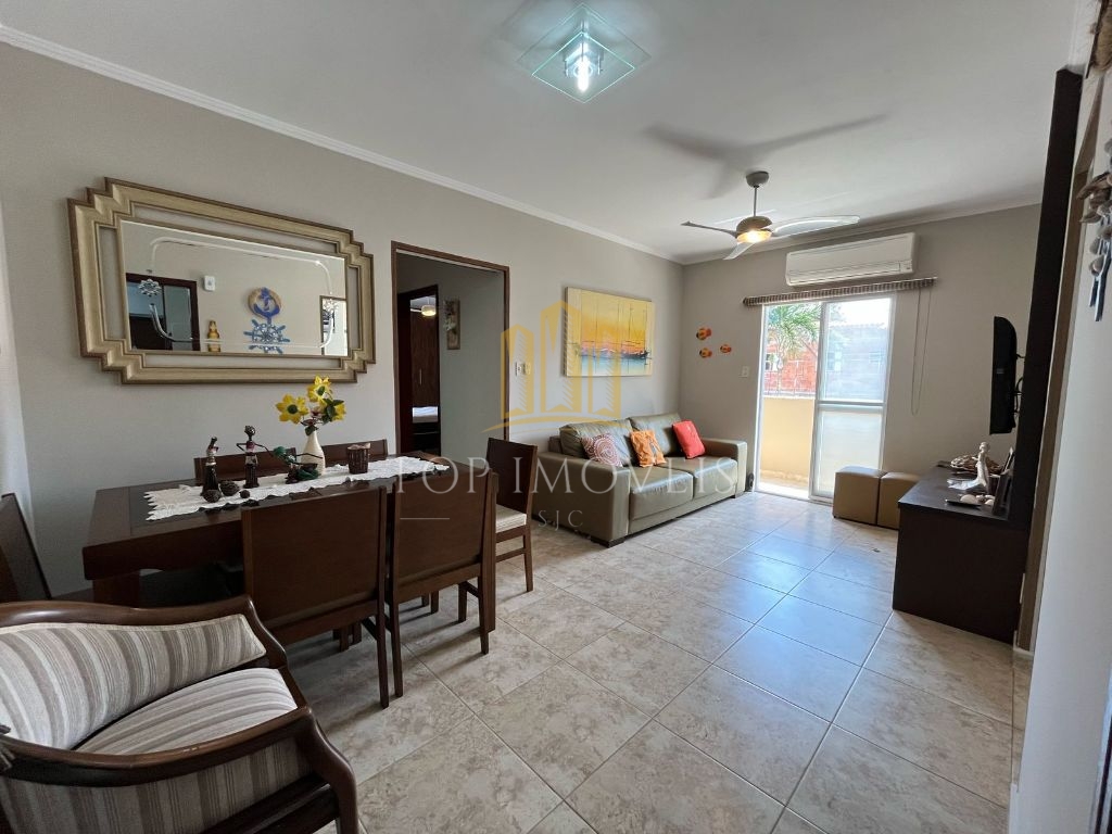Apartamento Ótima Bem Conservado Próximo a Praia da Maranduba 2 Dormitórios c/ Suíte 77m²