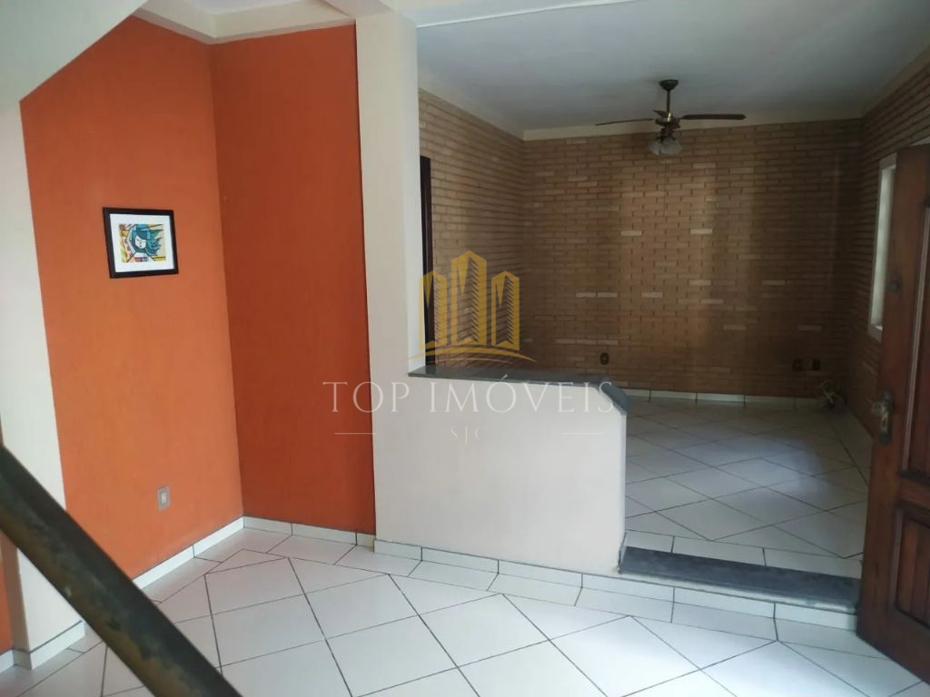 Casa de Esquina com 4 Quartos por Apenas R$ 510 Mil Oportunidade Única!