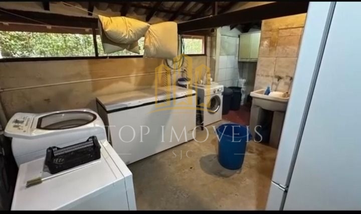 Linda Casa de Alto Padrão em Chacara no Torrão de Ouro