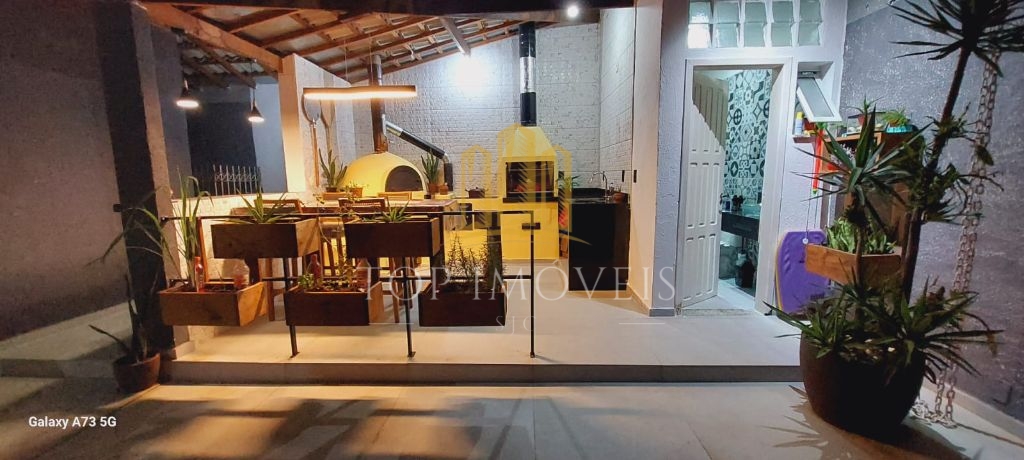 Casa de alto padrão em condomínio fechado em Caçapava Terras do Vale