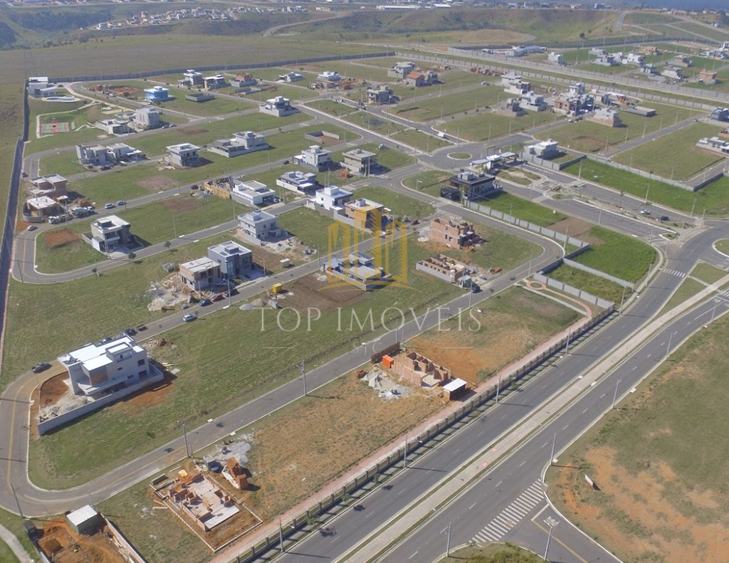 Excelente Oportunidade no Condomínio Aruanã: Terreno de 280m²! INVESTIMENTO!!!!