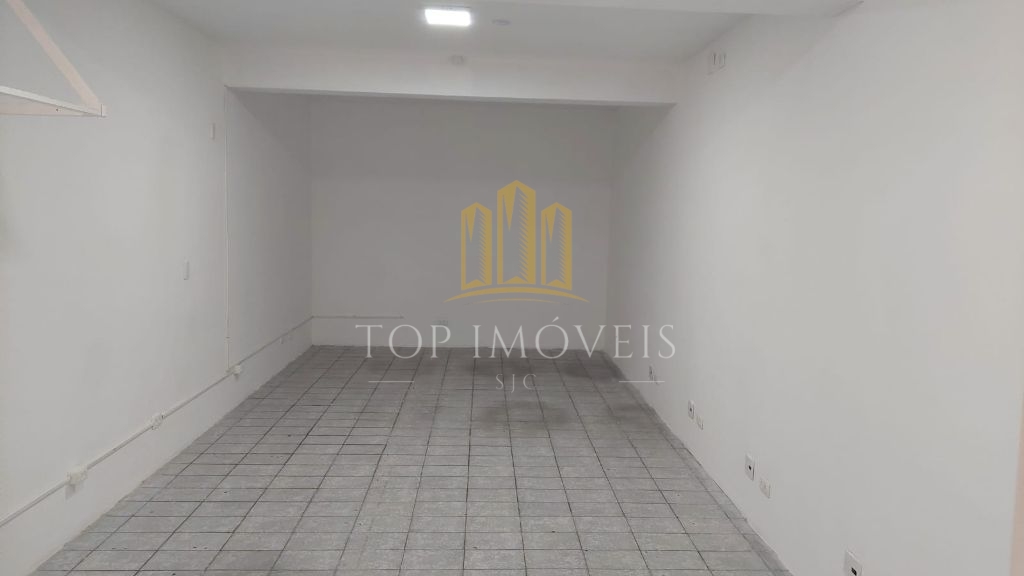 Espaçosa sala comercial no coração da vila adyana oportunidade