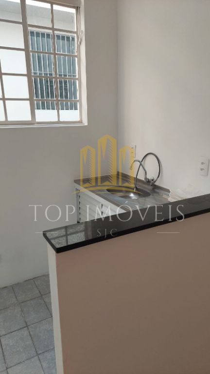 Espaçosa sala comercial no coração da vila adyana oportunidade