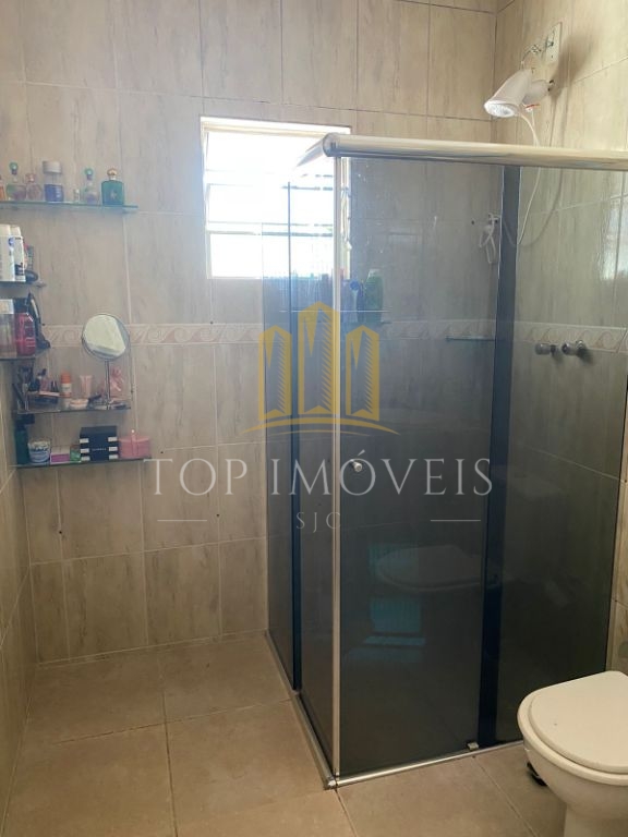 Sobrado de 4 dormitórios e 4 banheiros no Vista Verde 200m²