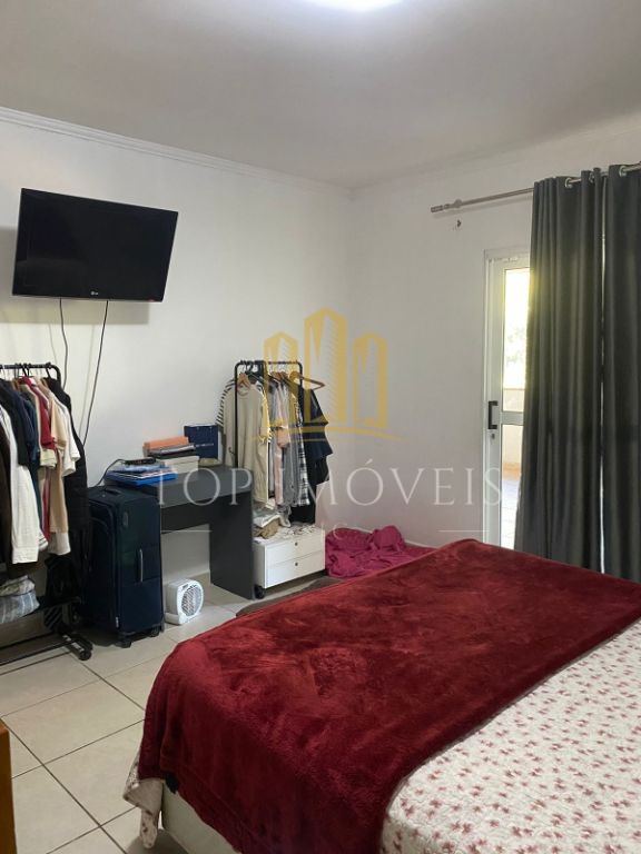Sobrado de 4 dormitórios e 4 banheiros no Vista Verde 200m²