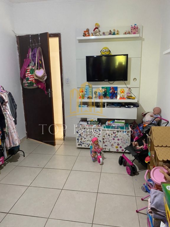 Sobrado de 4 dormitórios e 4 banheiros no Vista Verde 200m²