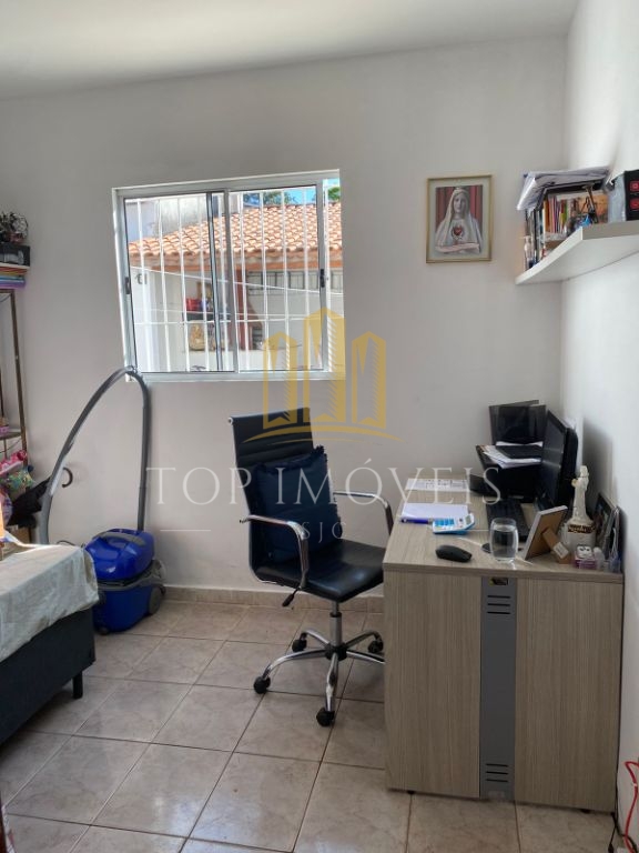 Sobrado de 4 dormitórios e 4 banheiros no Vista Verde 200m²