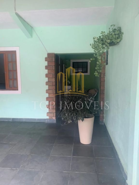 Linda Casa Localizada no Bosque dos Ipes 2 dormitorios Suite Planejados Portao Eletronico