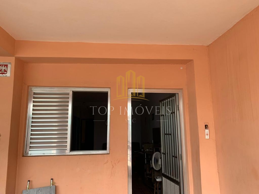 Casa à venda no CENTRO de São Sebastião excelente localização e potencial comercial!