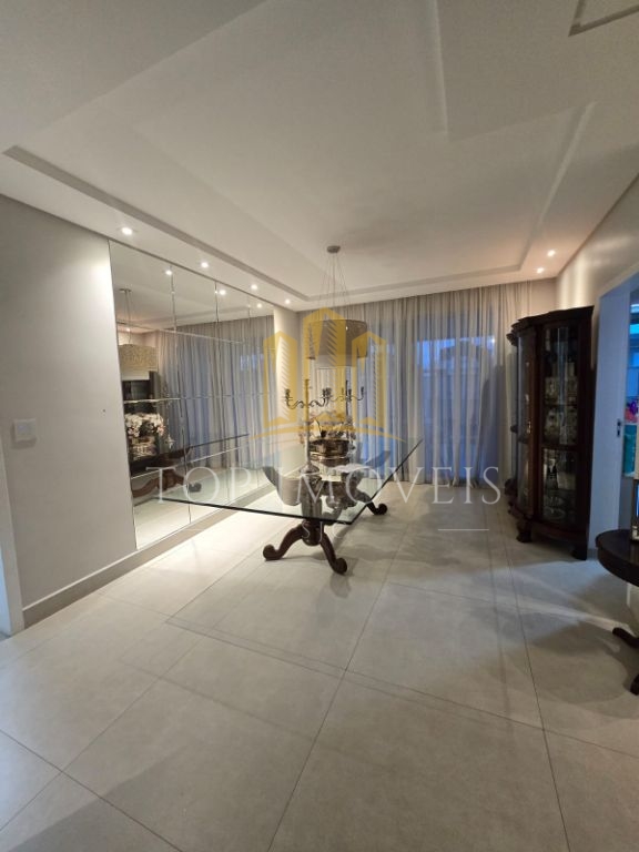 Onde o Sofisticado Encontra o Extraordinário! Mansão Exclusiva à Venda no Jardim do Golfe Apresentamos uma residência singular, projetada para quem valoriza o luxo, a inovação e o bem-estar em cada…