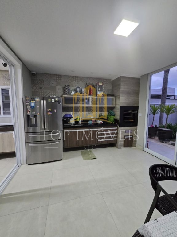 Onde o Sofisticado Encontra o Extraordinário! Mansão Exclusiva à Venda no Jardim do Golfe Apresentamos uma residência singular, projetada para quem valoriza o luxo, a inovação e o bem-estar em cada…