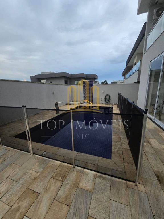 Onde o Sofisticado Encontra o Extraordinário! Mansão Exclusiva à Venda no Jardim do Golfe Apresentamos uma residência singular, projetada para quem valoriza o luxo, a inovação e o bem-estar em cada…