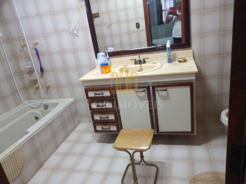 Imóvel Zona Mista Av São João Residencial/Comercial 800m de Terreno 377 de Construção