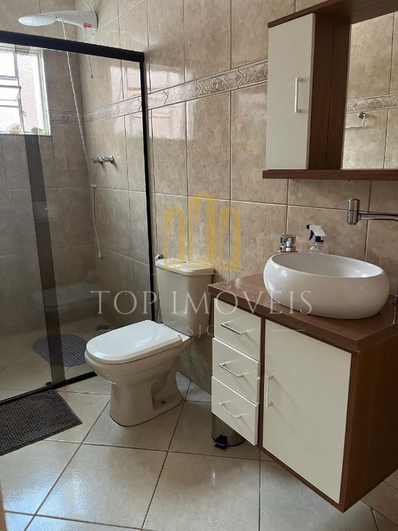 Linda Casa Assobradada no Bosque dos Eucaliptos Conforto e Praticidade em Excelente Localização!