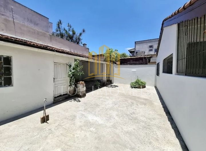 Casa/Comércio no Centro de Jacareí Atrás do Parque dos Eucaliptos