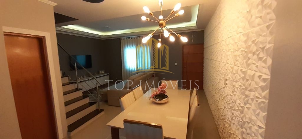 Maravilhoso sobrado triplex com 4 dormitórios no condominio Vistta