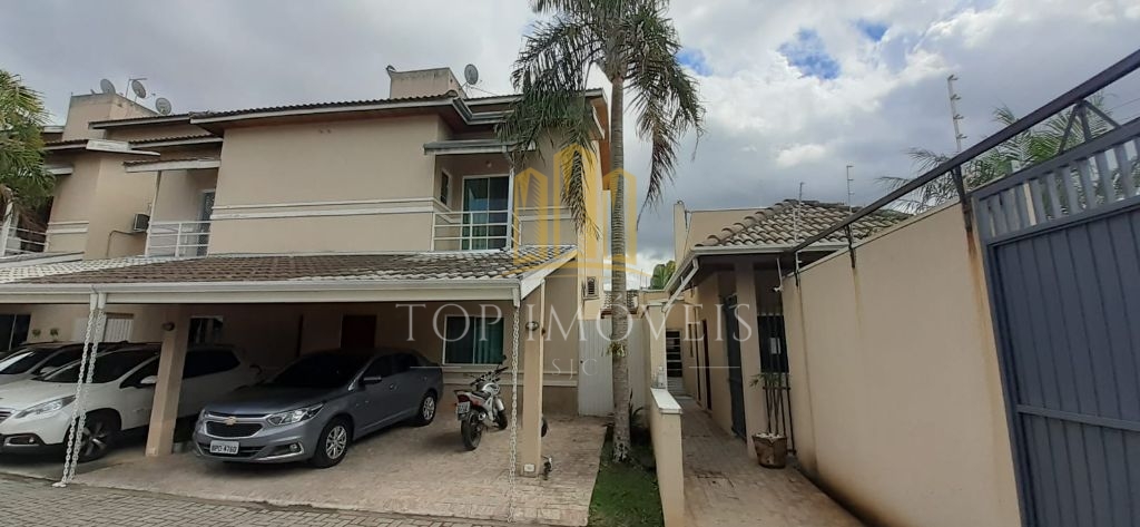 Maravilhoso sobrado triplex com 4 dormitórios no condominio Vistta