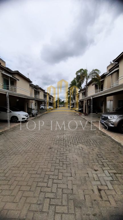 Maravilhoso sobrado triplex com 4 dormitórios no condominio Vistta