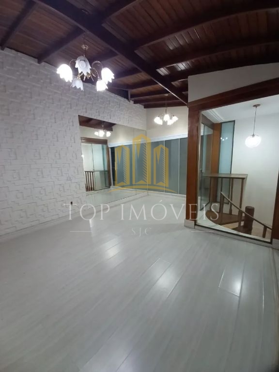 Linda Cobertura Localizada no Satelite Closet Hidromassagem 2 garagens cobertas Lazer Completo
