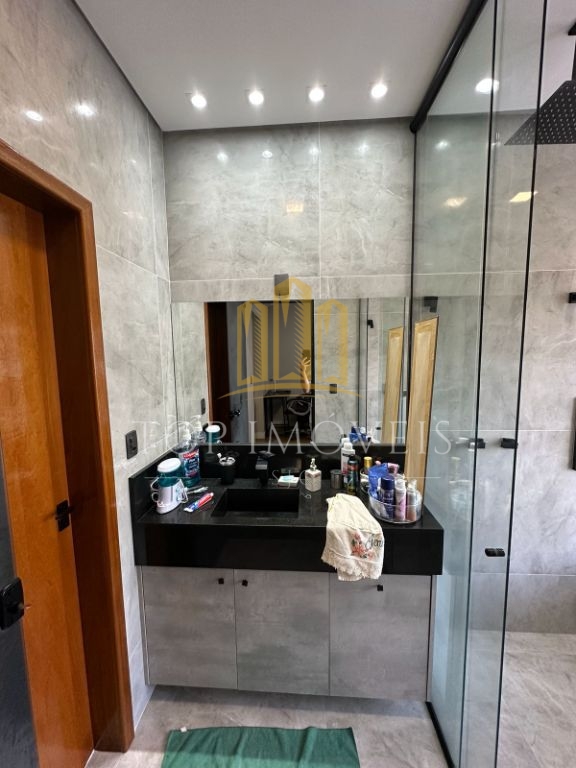 Maravilhoso sobrado quatro dormitórios alto padrão em condominio