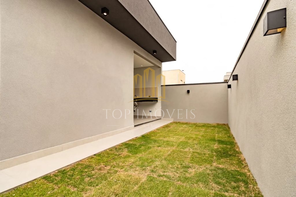 Magnifica casa Nova três dormitórios suite master espaço gourmet em condominio fechado