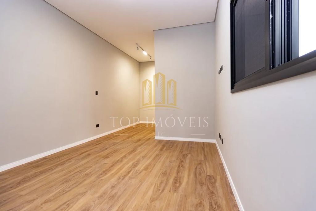 Magnifica casa Nova três dormitórios suite master espaço gourmet em condominio fechado