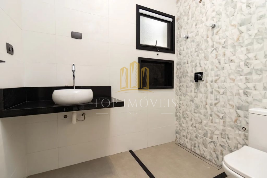 Magnifica casa Nova três dormitórios suite master espaço gourmet em condominio fechado