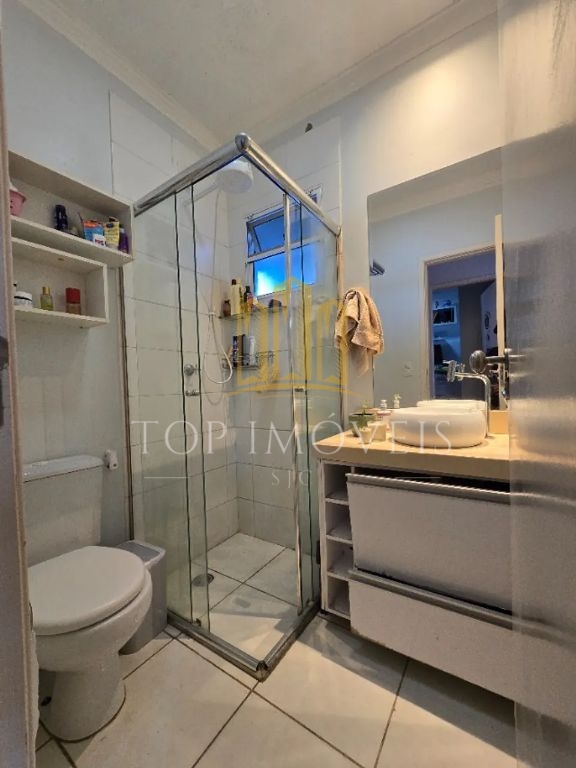 Casa em condomínio fechado, 2 dormitorios, com piscina aquecida, area gourmet Repleto de Planejados