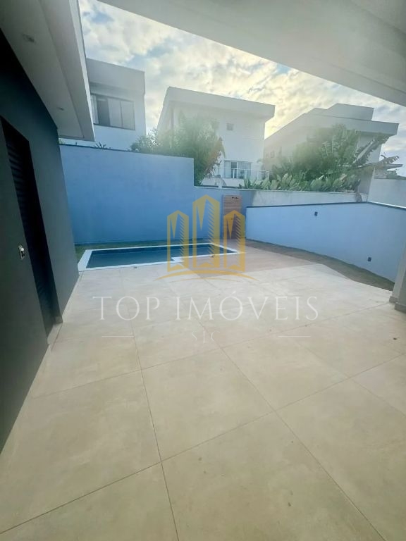 Linda Casa Localizada no Condominio Verana 4 dormitorios 3 suites Piscina Privativa Area gourmet