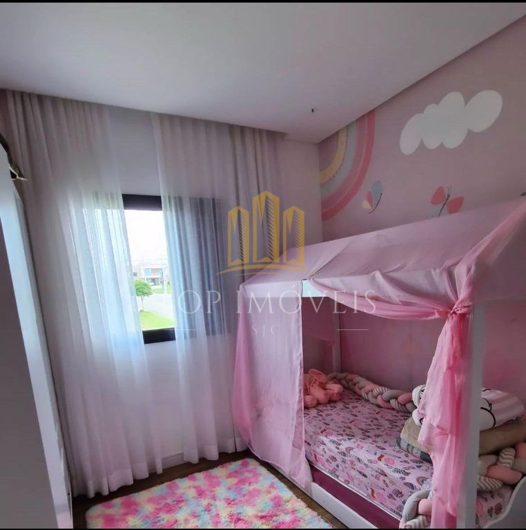 Sobrado luxuoso em condomínio fechado 279m² alto padrão vista livre piscina sjc
