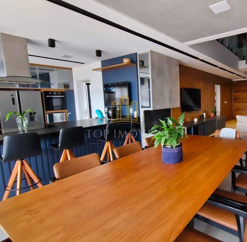 Sobrado luxuoso em condomínio fechado 279m² alto padrão vista livre piscina sjc