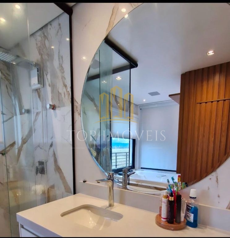 Sobrado luxuoso em condomínio fechado 279m² alto padrão vista livre piscina sjc