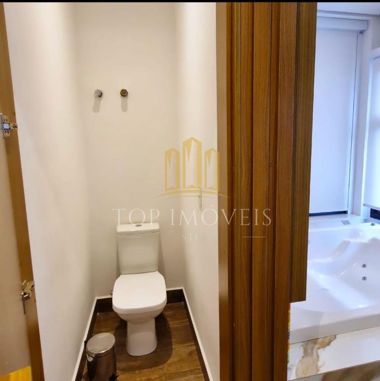 Sobrado luxuoso em condomínio fechado 279m² alto padrão vista livre piscina sjc