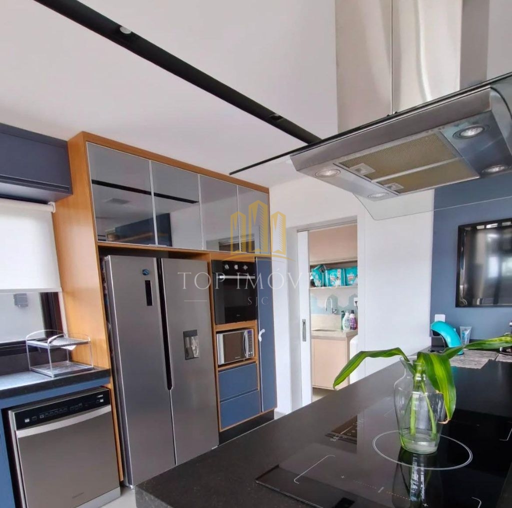 Sobrado luxuoso em condomínio fechado 279m² alto padrão vista livre piscina sjc