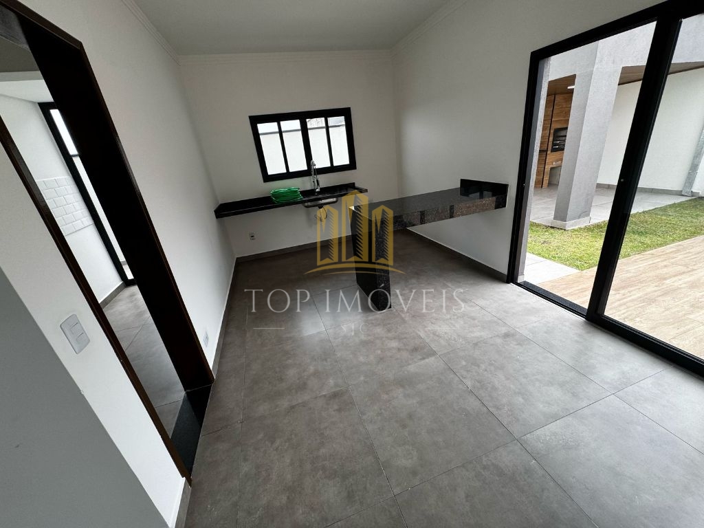 Sobrado novo alto padrão 4 dormitórios piscina zona norte condomínio mantiqueira sjc