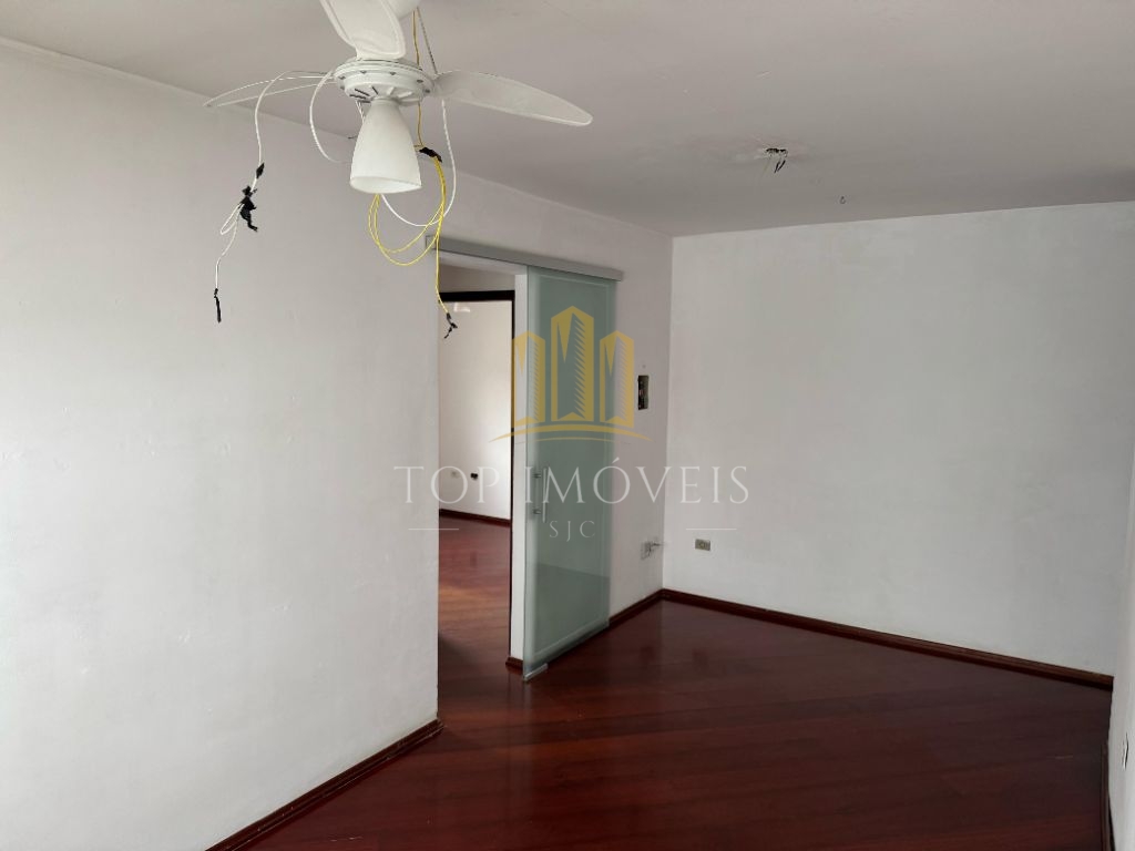 Excelente Apartamento Localizado no Bosque dos Eucaliptos Proximo ao SESI Andar baixo Predio sem elevador