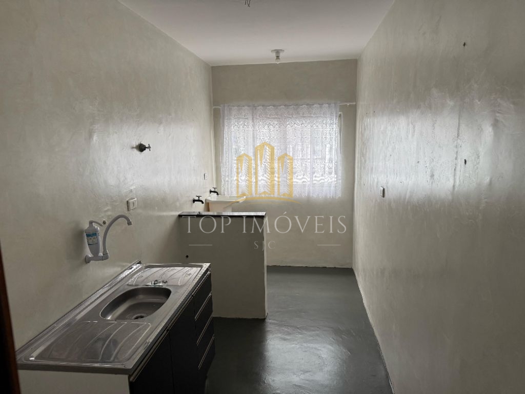 Excelente Apartamento Localizado no Bosque dos Eucaliptos Proximo ao SESI Andar baixo Predio sem elevador