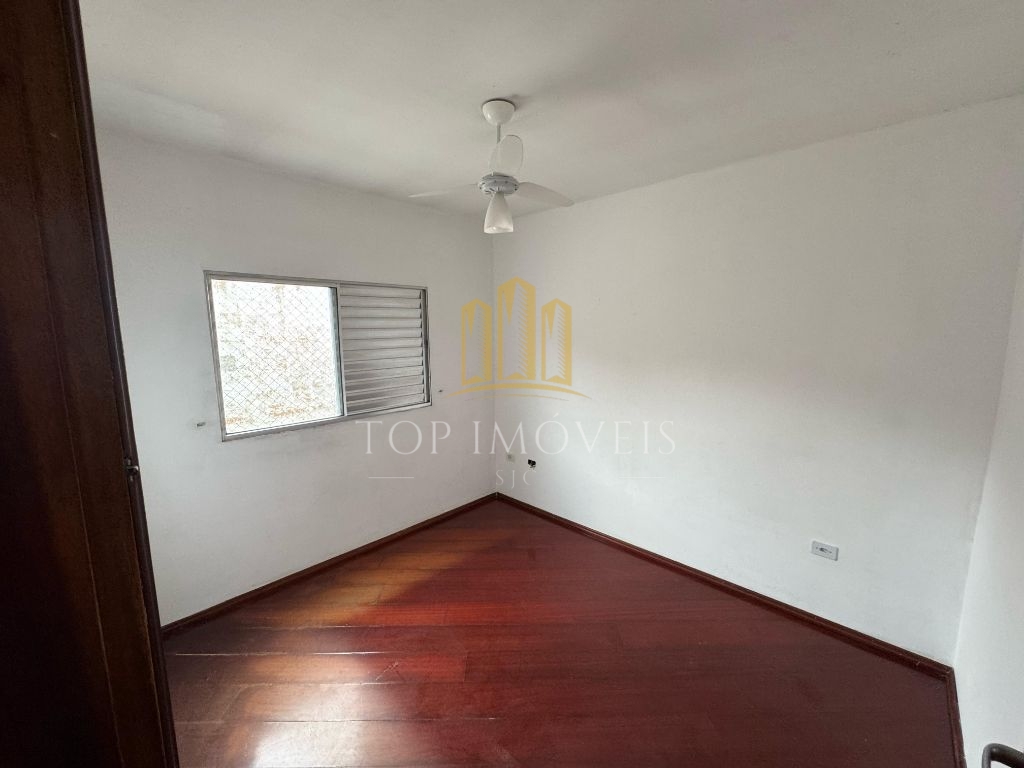 Excelente Apartamento Localizado no Bosque dos Eucaliptos Proximo ao SESI Andar baixo Predio sem elevador