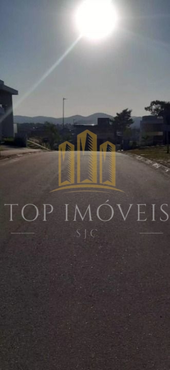 Sobrado de Alto Padrão no Condomínio Fechado Residencial Mônaco 4 Suítes Vista para a Serra da Mantiqueira