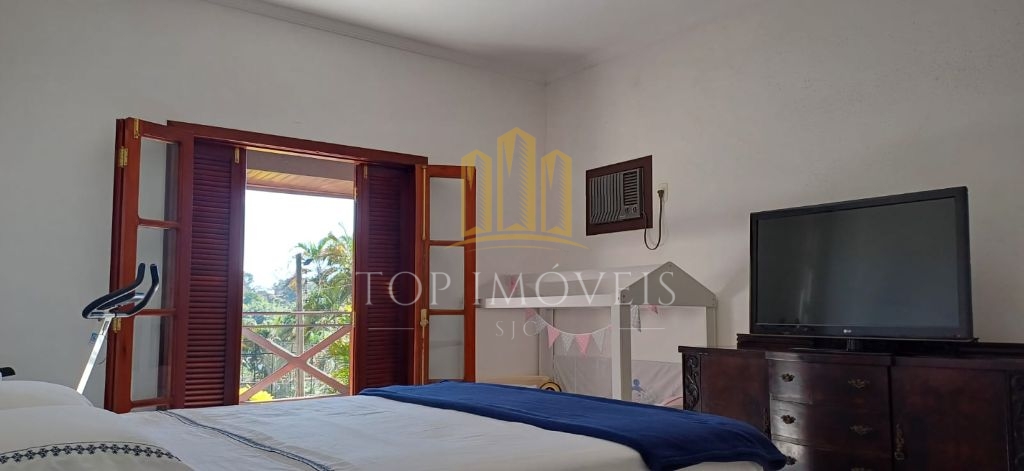 Belissima Chacara duas Casas 360m² de Construção 2600m² de Terreno Ótima Localização e Acabamento.