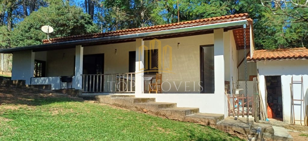 Belissima Chacara duas Casas 360m² de Construção 2600m² de Terreno Ótima Localização e Acabamento.