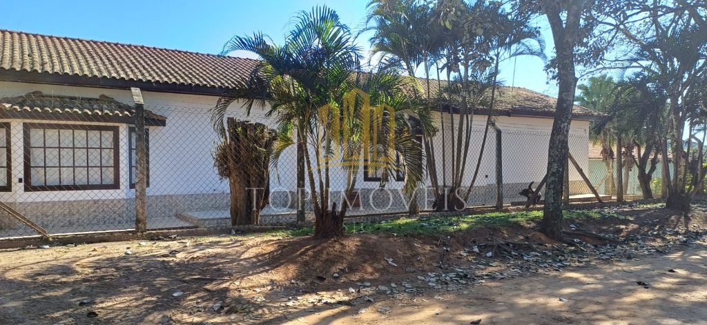 Belissima Chacara duas Casas 360m² de Construção 2600m² de Terreno Ótima Localização e Acabamento.