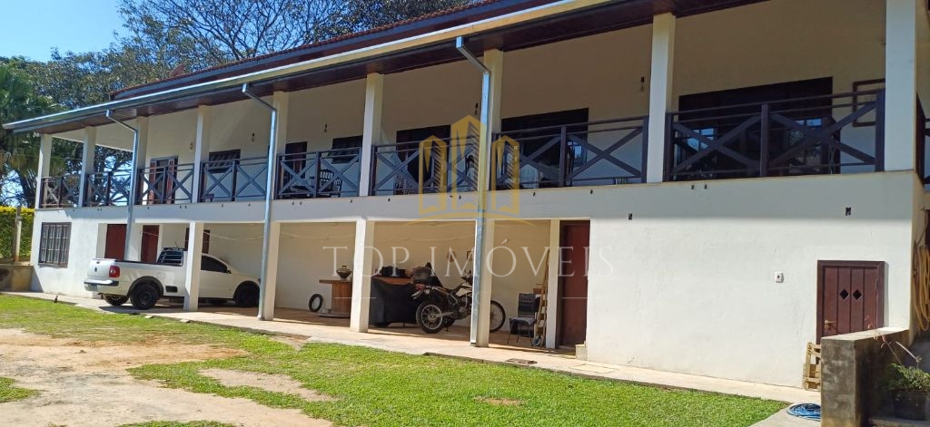 Belissima Chacara duas Casas 360m² de Construção 2600m² de Terreno Ótima Localização e Acabamento.