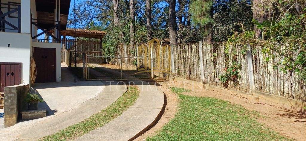 Belissima Chacara duas Casas 360m² de Construção 2600m² de Terreno Ótima Localização e Acabamento.