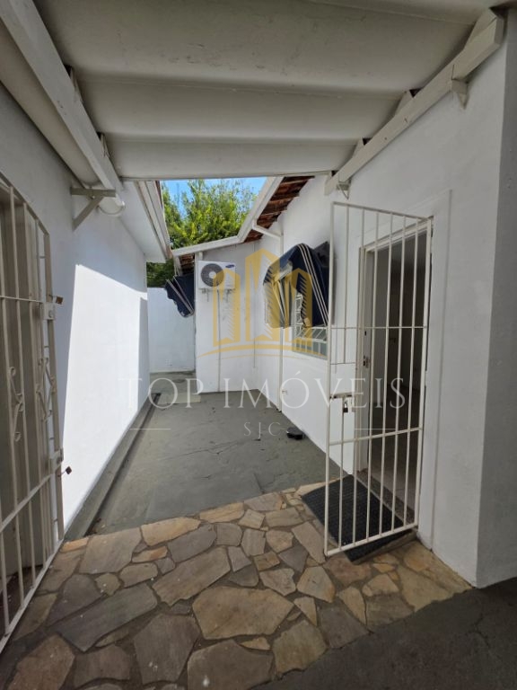 Belíssima Casa Comercial no Coração de São José em uma das Regiões mais Nobre o São Dimas