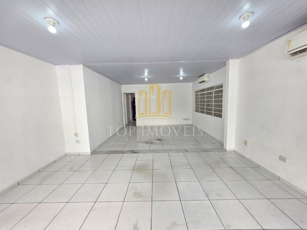 Belíssima Casa Comercial no Coração de São José em uma das Regiões mais Nobre o São Dimas