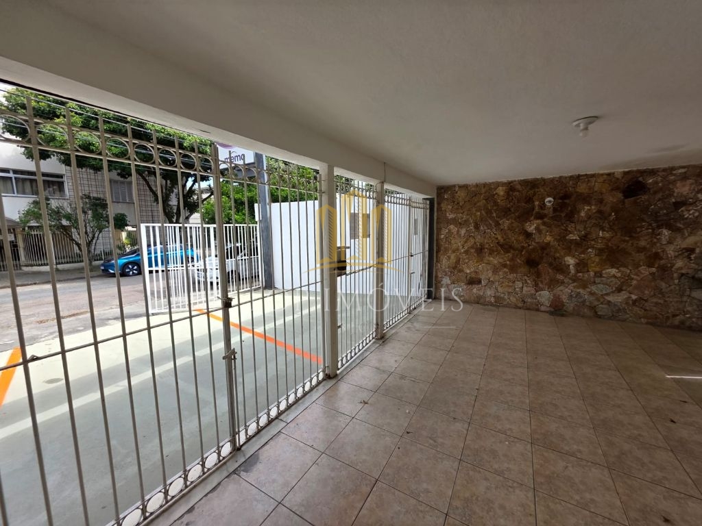 Belíssima Casa Comercial no Coração de São José em uma das Regiões mais Nobre o São Dimas