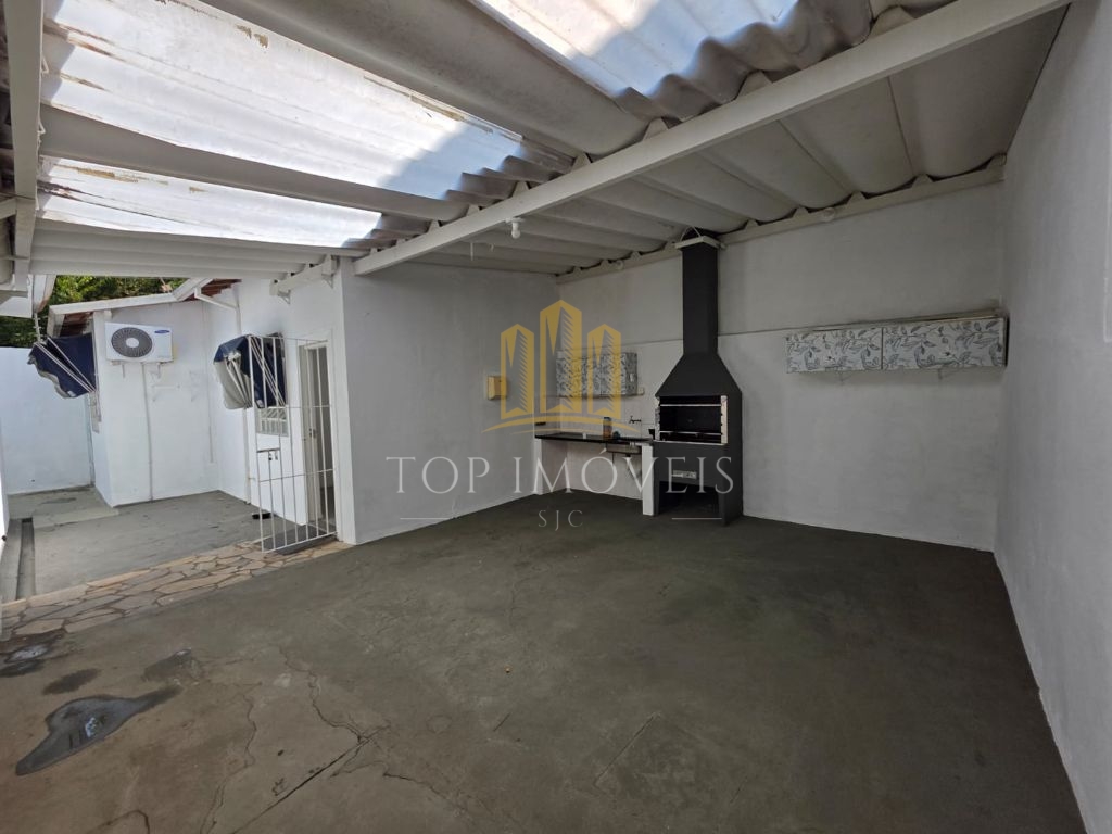 Belíssima Casa Comercial no Coração de São José em uma das Regiões mais Nobre o São Dimas
