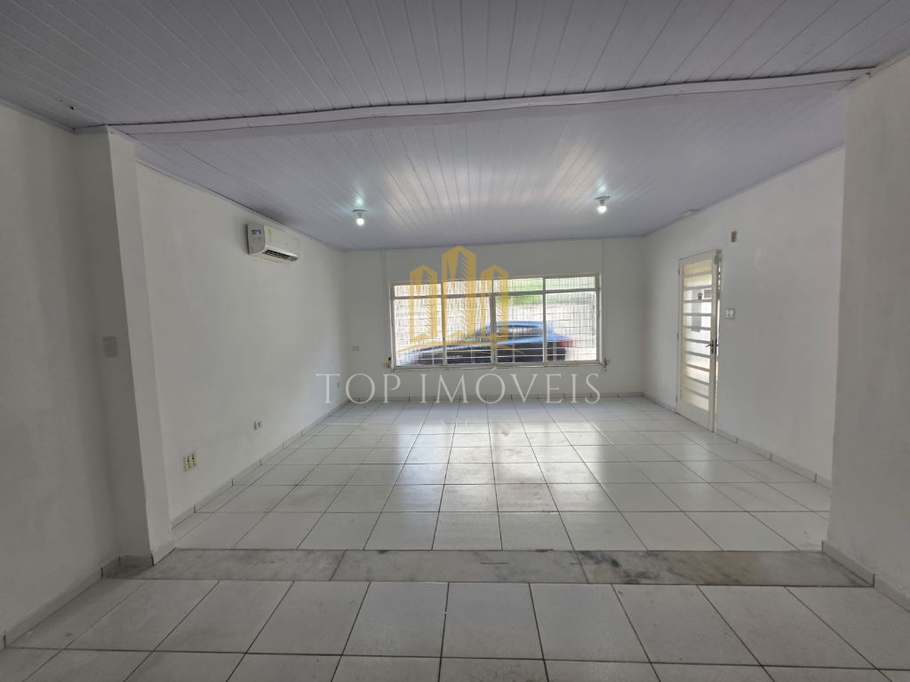 Belíssima Casa Comercial no Coração de São José em uma das Regiões mais Nobre o São Dimas